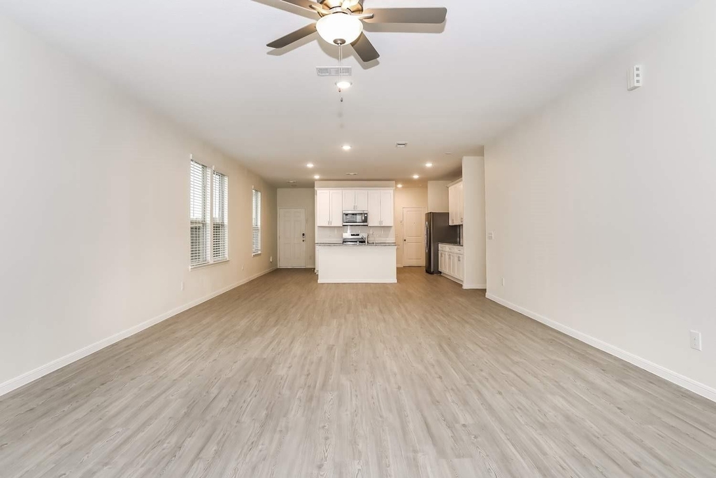 13446 Maltessa Drive - Photo 3