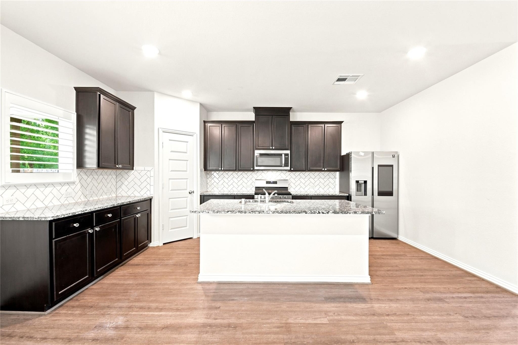 1202 Vilamoura Court - Photo 15