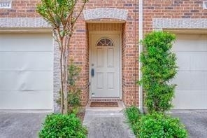8715 Meadowcroft Drive - Photo 2