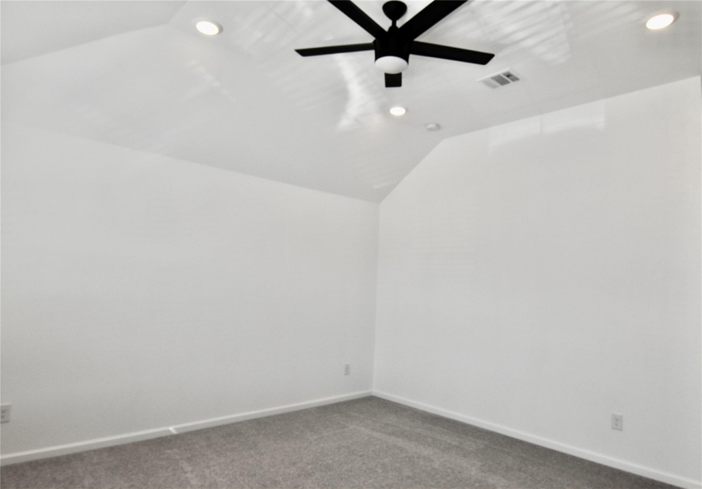5427 Holly Haven Court - Photo 12