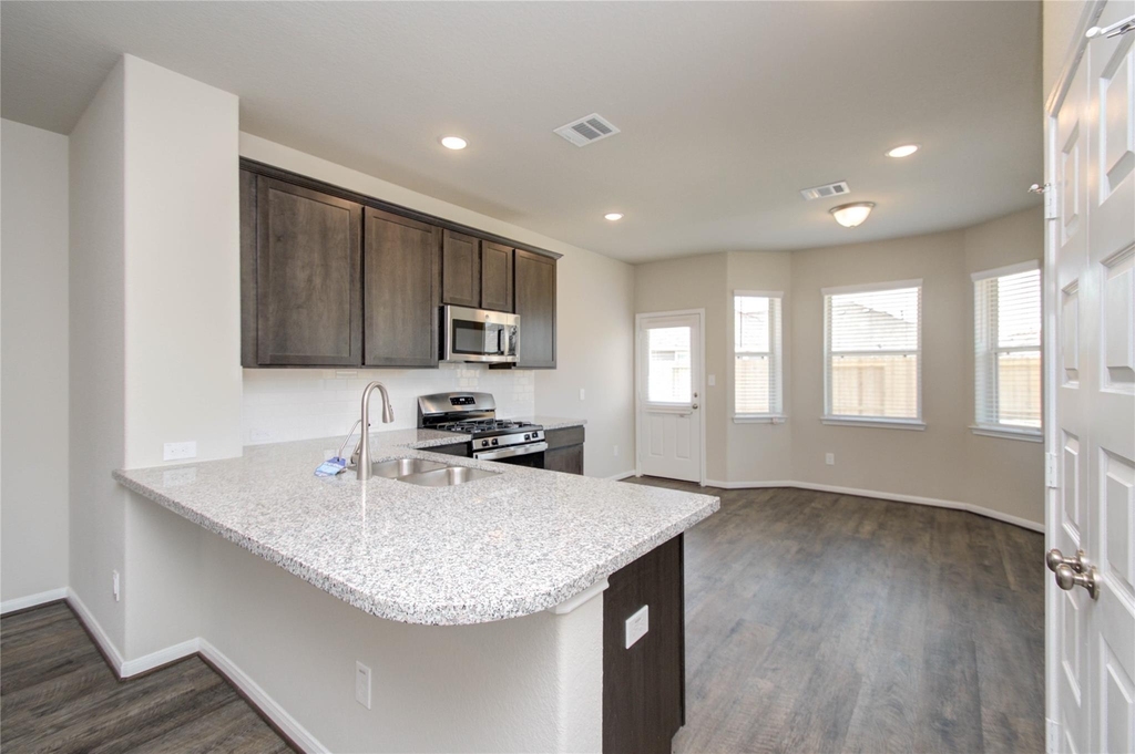 8403 Baywatch Circle - Photo 13