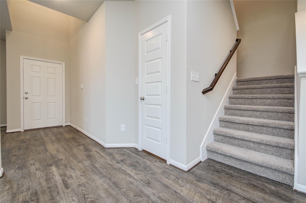 8403 Baywatch Circle - Photo 24