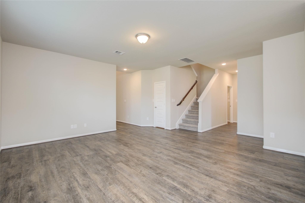 8403 Baywatch Circle - Photo 9