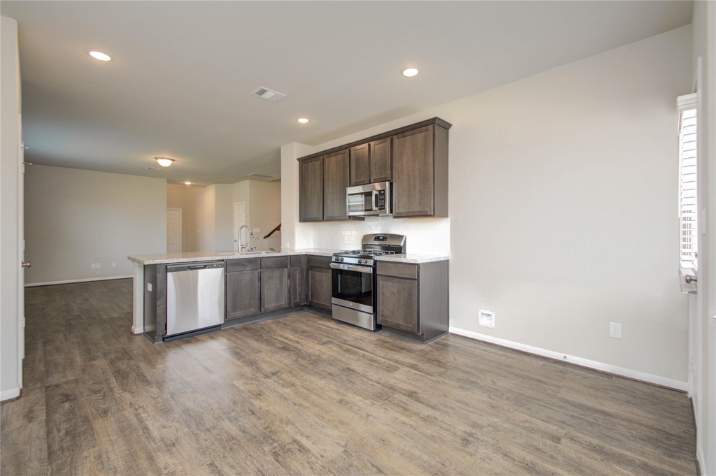 8403 Baywatch Circle - Photo 15
