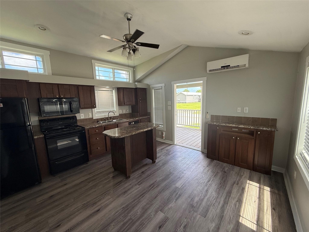 3127 Maverick Loop - Photo 3