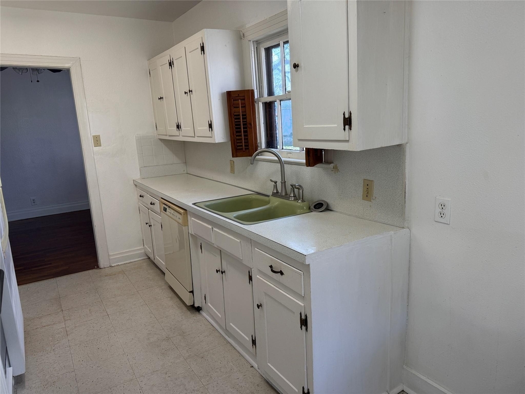 565 24th Street - Photo 21