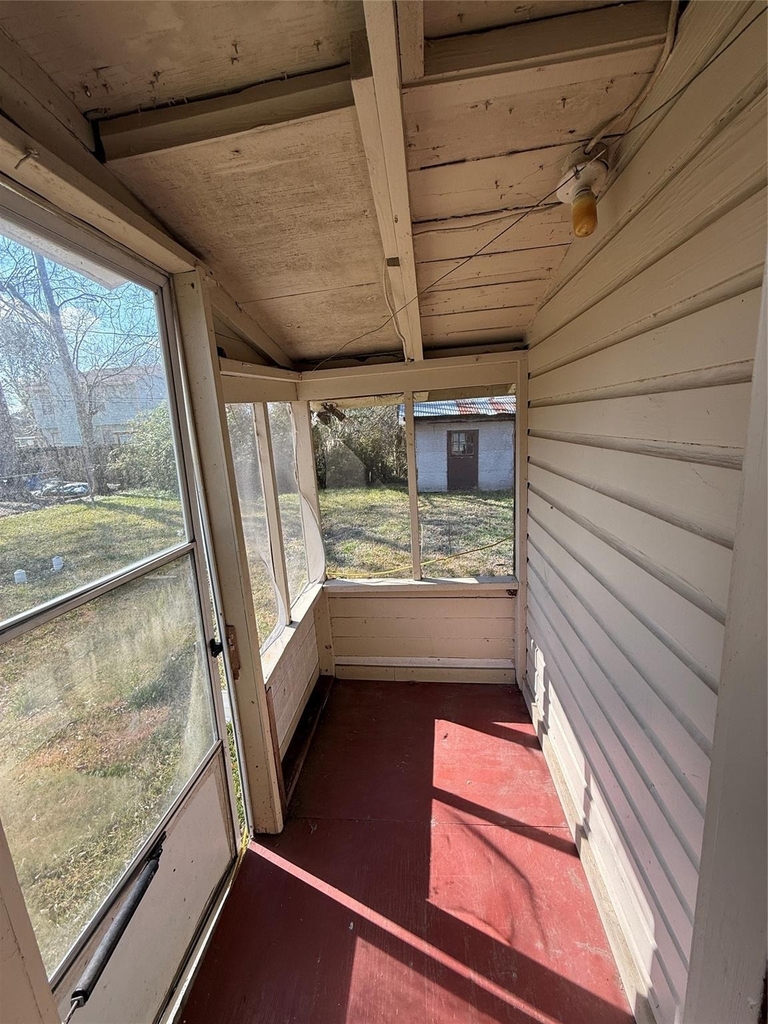 565 24th Street - Photo 9