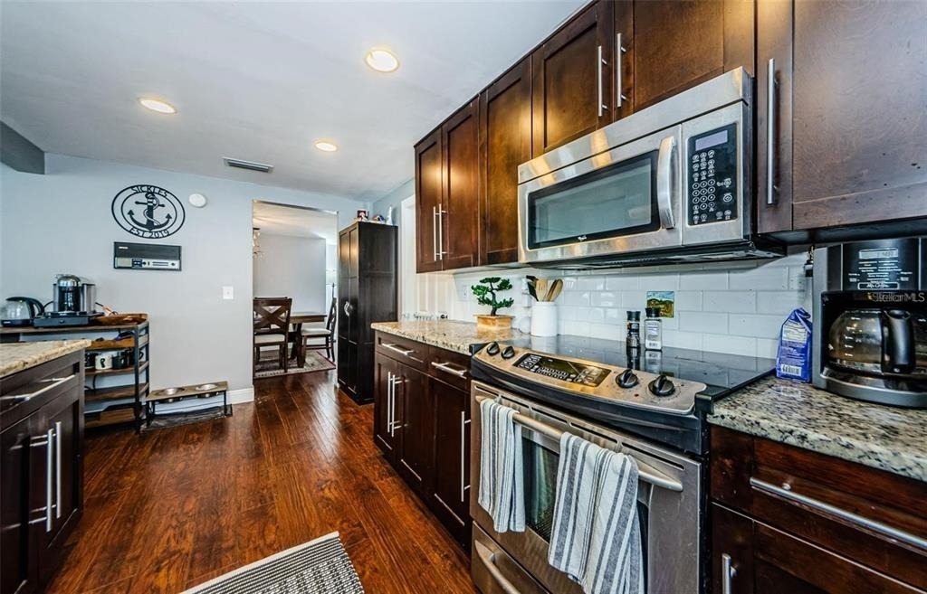 5915 Otis Drive - Photo 5