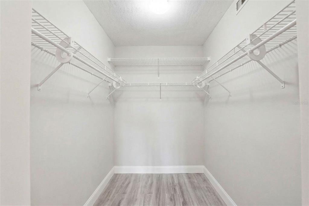 2424 W Tampa Bay Boulevard - Photo 19