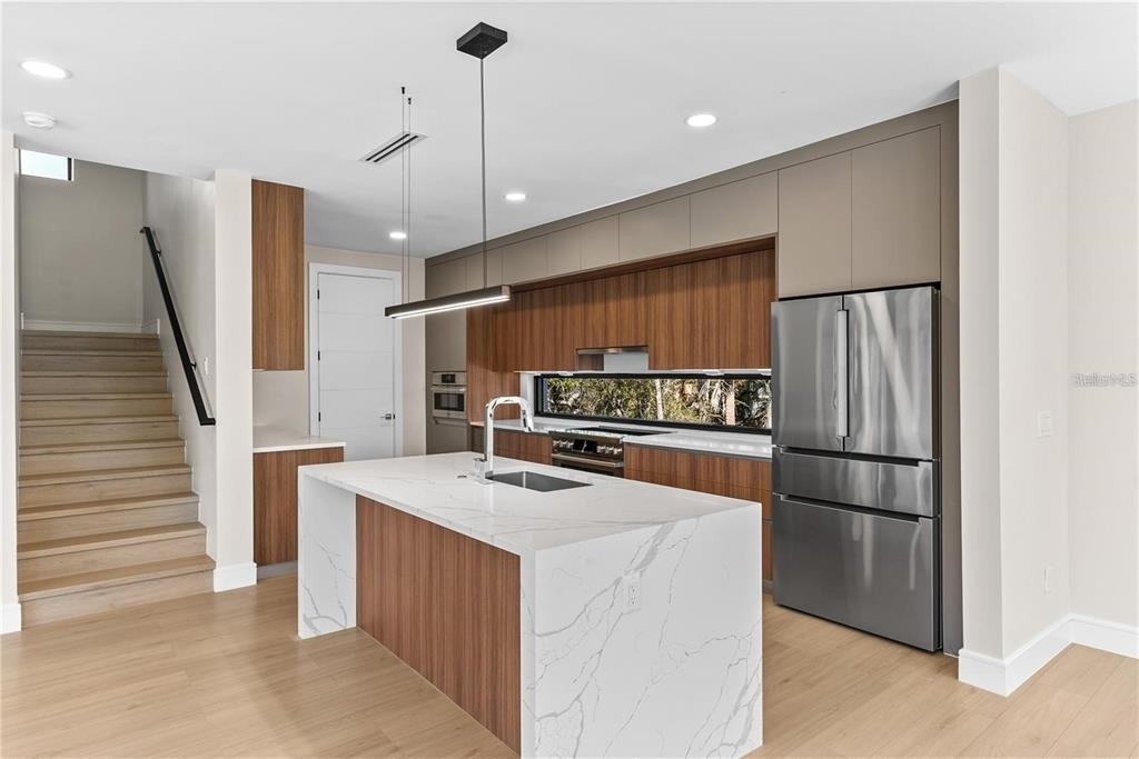 504 Federal Street - Photo 2