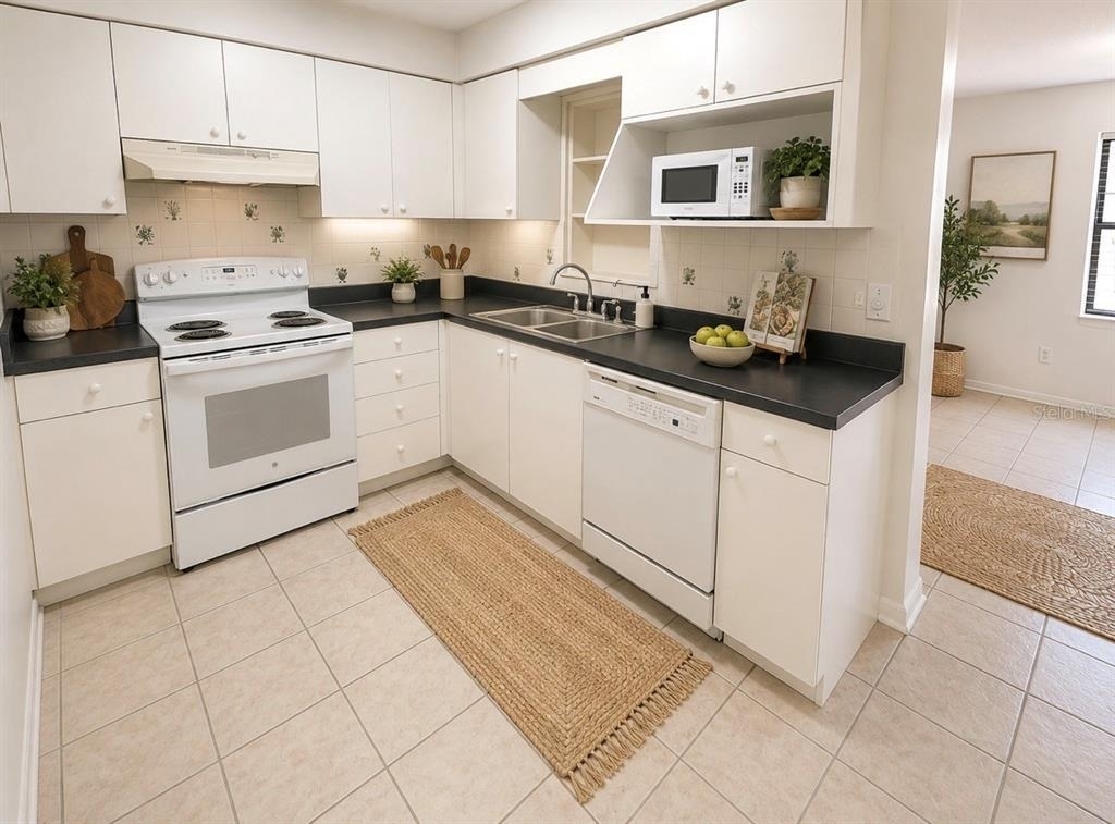 7310 Filbert Lane - Photo 2