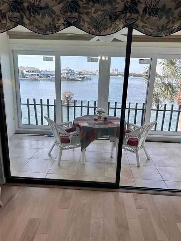 868 Bayway Boulevard - Photo 3