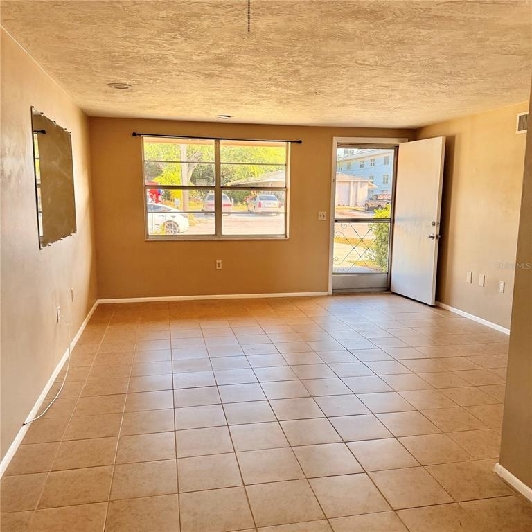 5401 Pasadena Drive - Photo 2