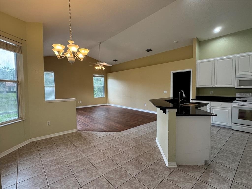 10207 Quails Landing Avenue - Photo 12