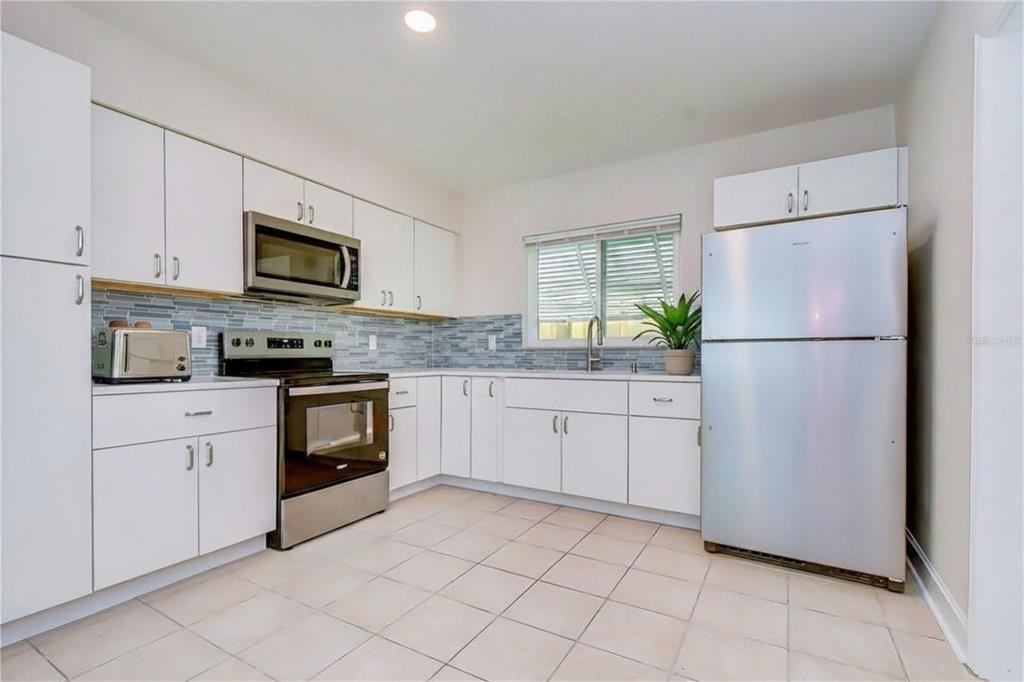 190 73rd Avenue - Photo 6