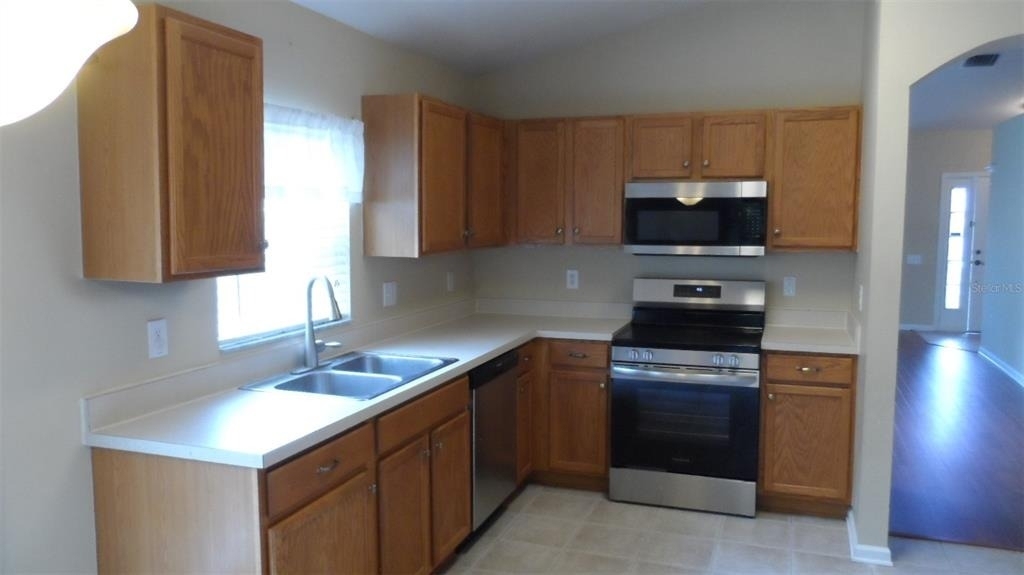 30709 Lanesborough Circle - Photo 4
