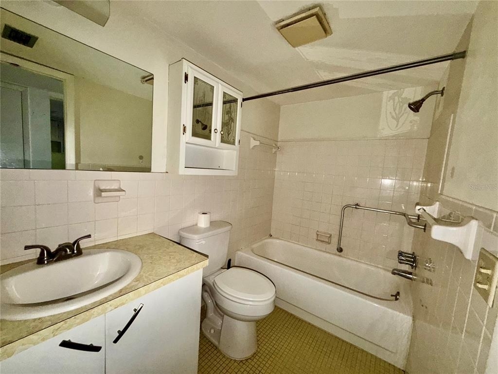 2466 Ecuadorian Way - Photo 9