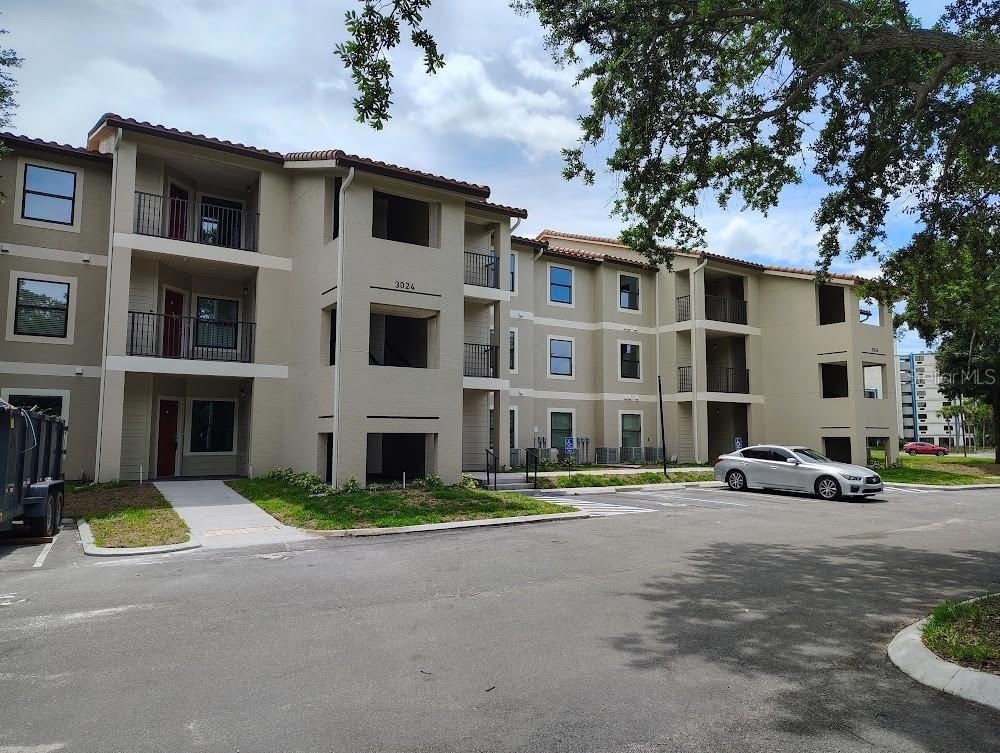 3024 Parkway Boulevard - Photo 2