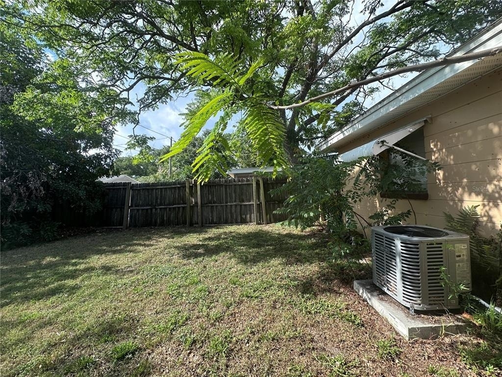 11452 104th Street - Photo 7
