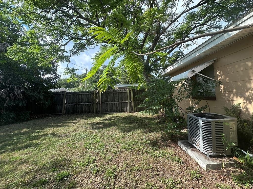 11452 104th Street - Photo 5