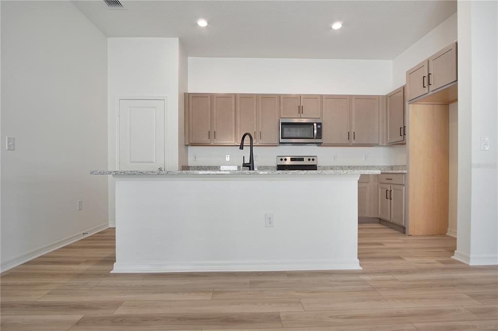 9224 Westside Hills Drive - Photo 4