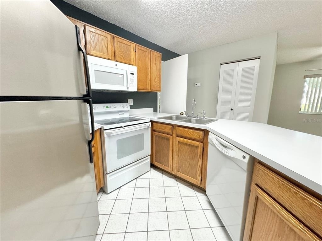 8302 Waterview Way - Photo 16