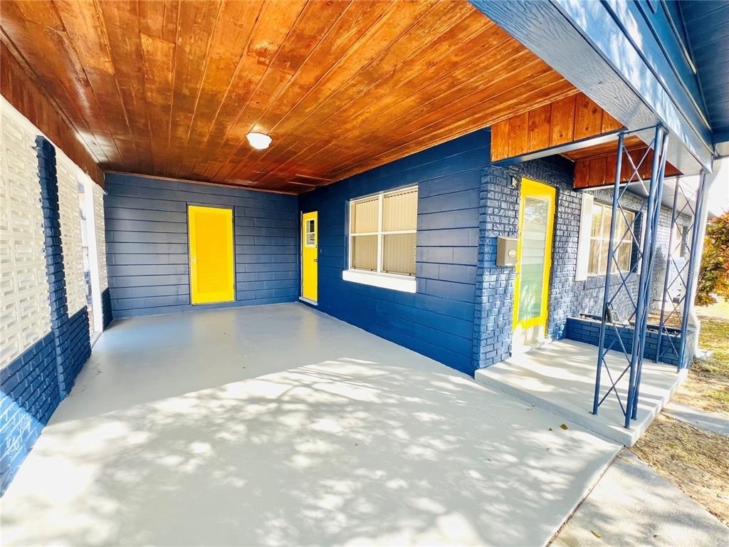 501 Avenue G Se - Photo 1