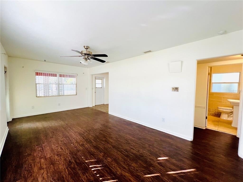 501 Avenue G Se - Photo 5