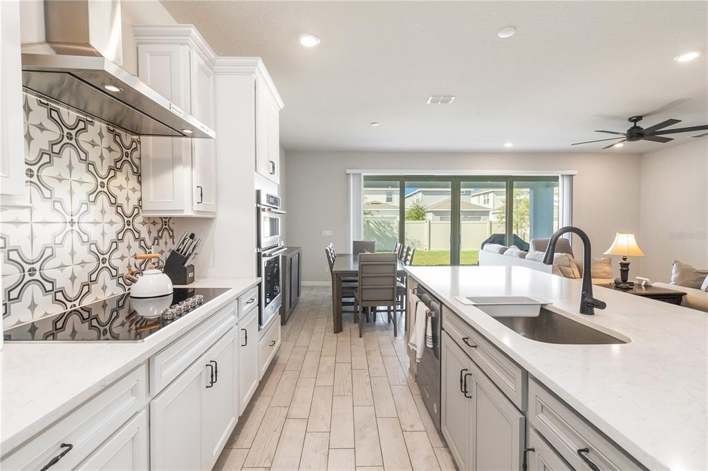 2710 Forestdale Street - Photo 2