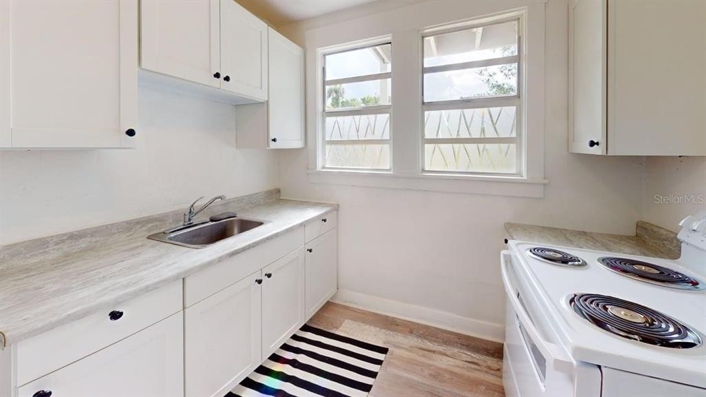 738 Wood Street - Photo 11