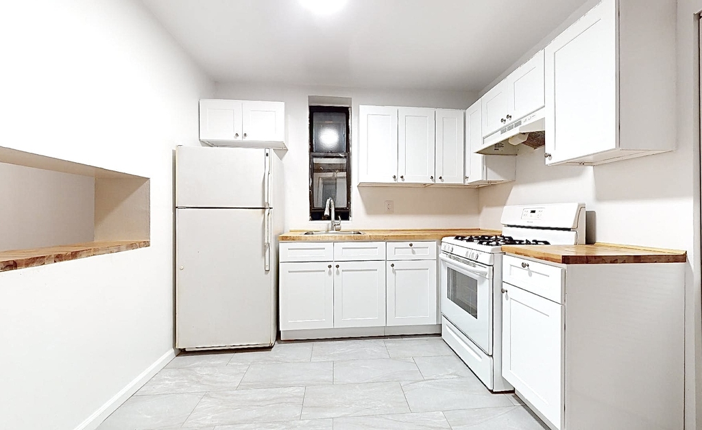 824 Washington Avenue - Photo 3