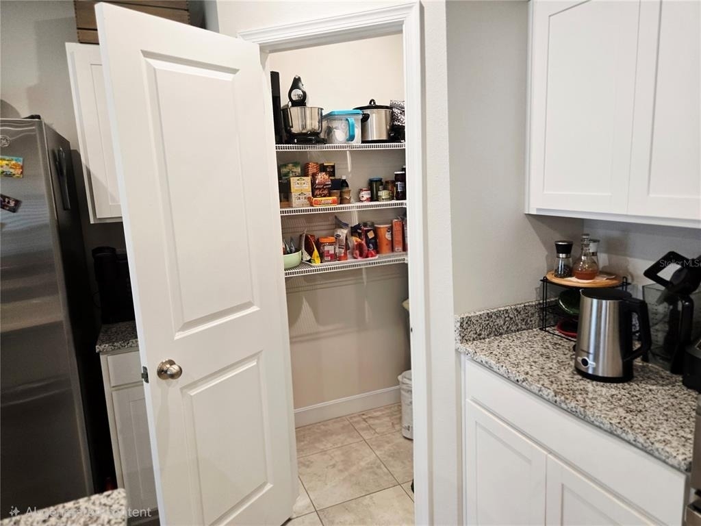 1121 Lexington Lane - Photo 7