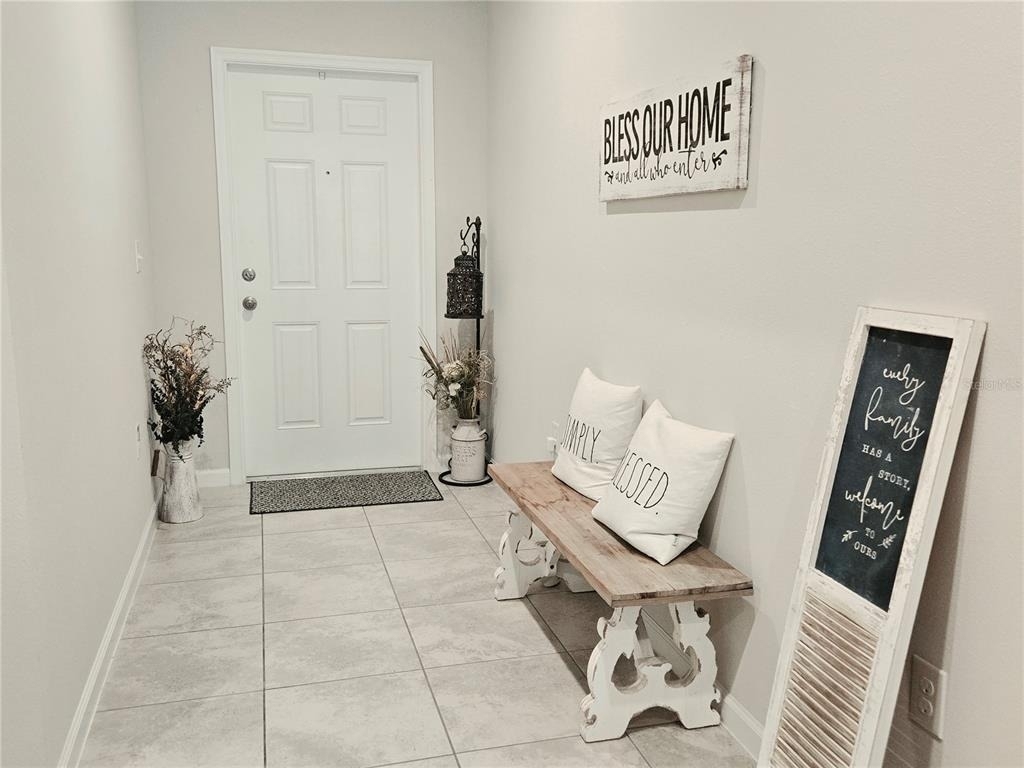1121 Lexington Lane - Photo 4