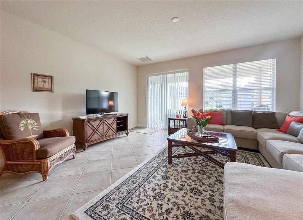 720 Parkmont Place - Photo 14