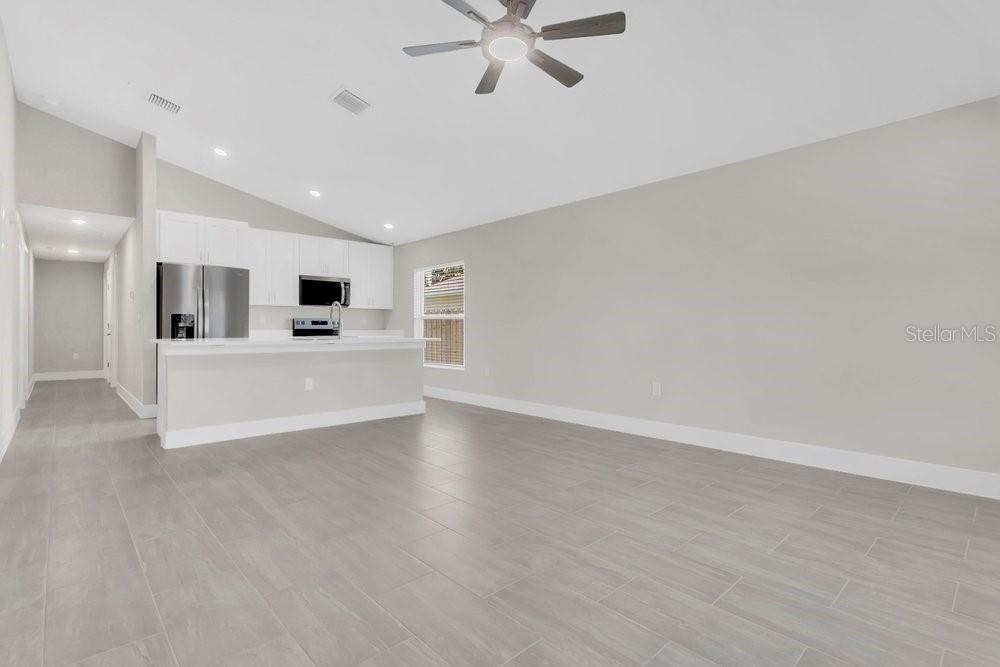 889 Dunbar Street - Photo 2