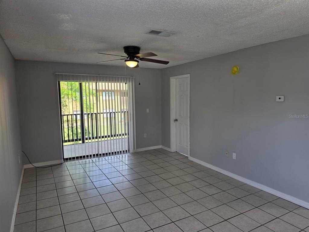 2526 S Oak Avenue - Photo 16