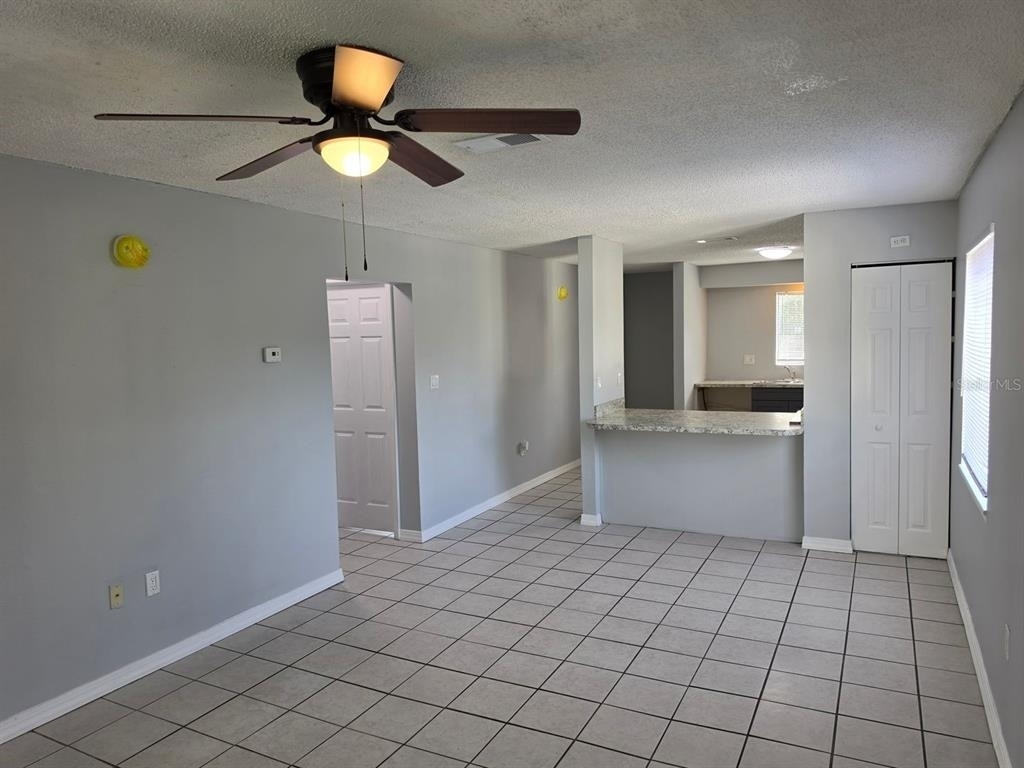 2526 S Oak Avenue - Photo 4