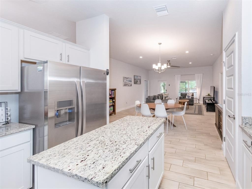 886 Euclid Road - Photo 15