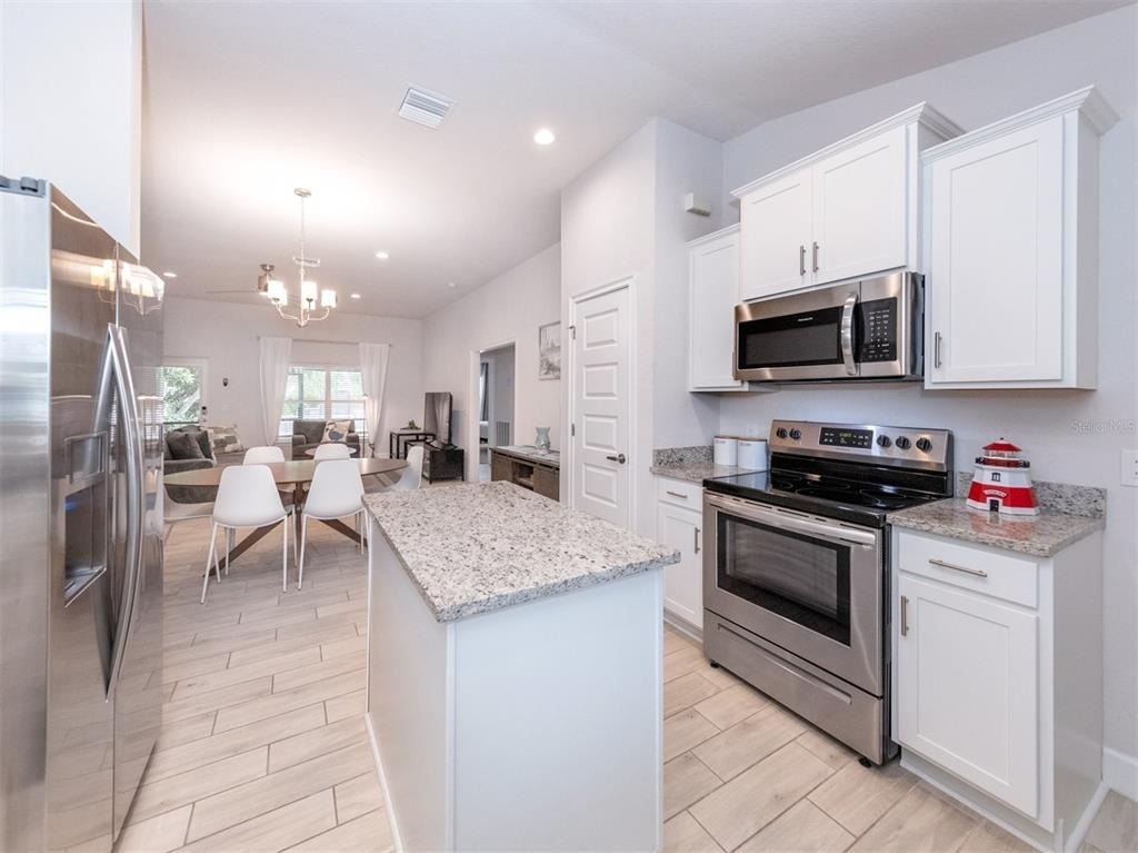886 Euclid Road - Photo 18