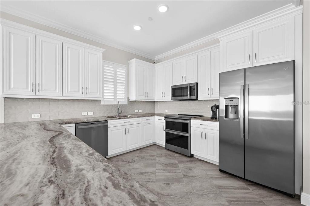 507 Tamiami Trail N - Photo 28