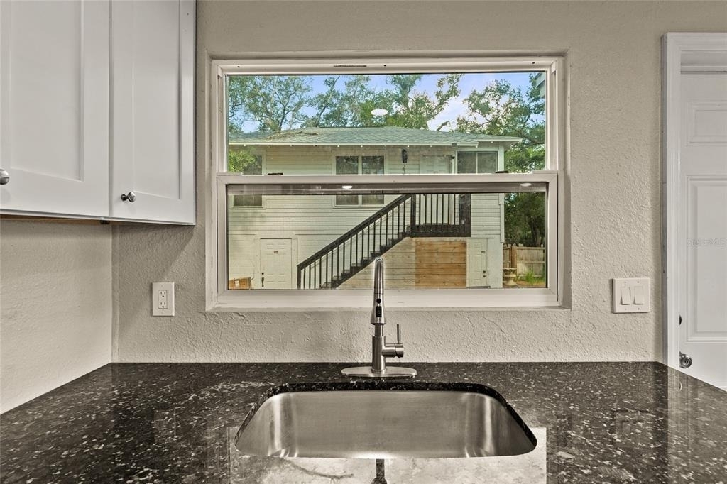 2329 7 Street S - Photo 19