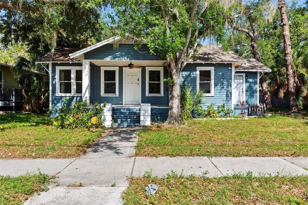 2329 7 Street S - Photo 0