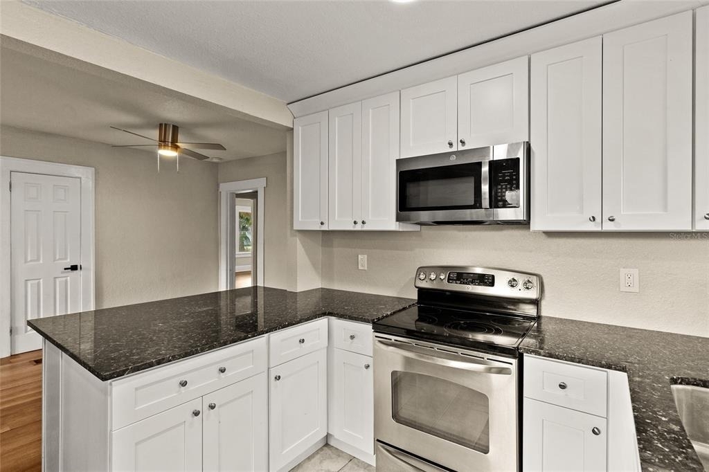 2329 7 Street S - Photo 18