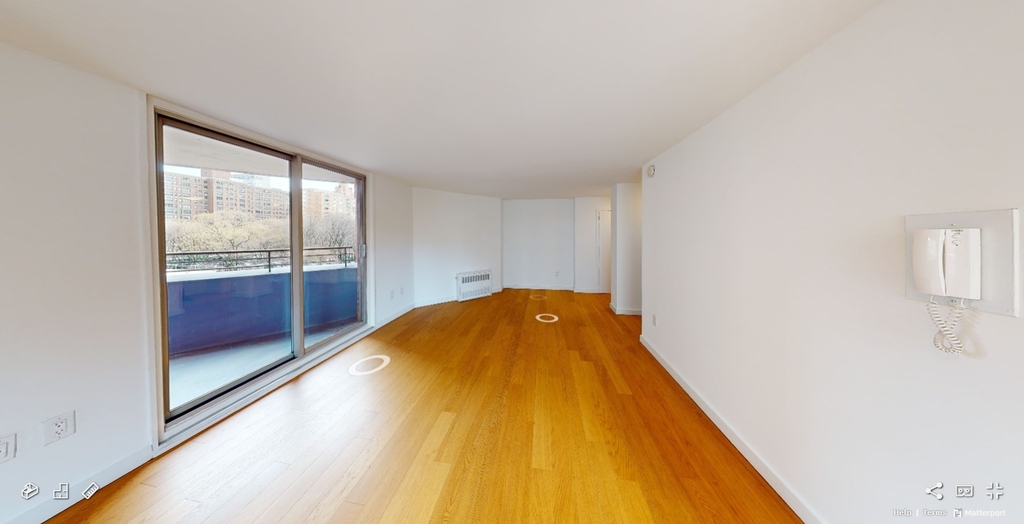 2nd Avenue - Photo 1