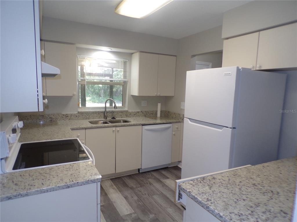 1088 Melville Road - Photo 7