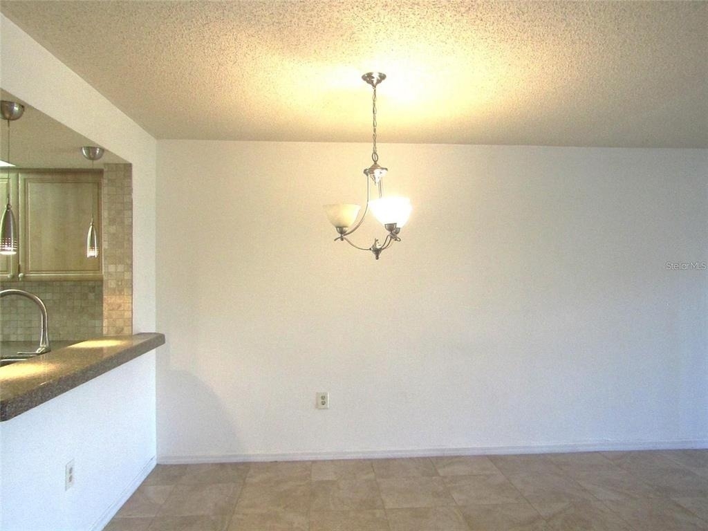 4434 Weybridge - Photo 11