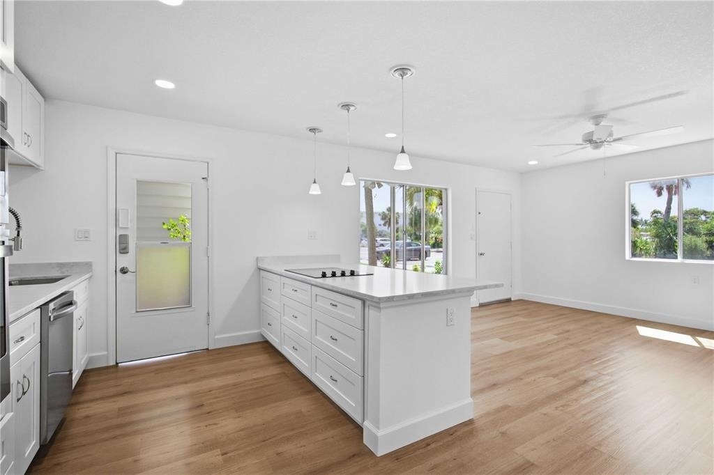 765 John Ringling Boulevard - Photo 4