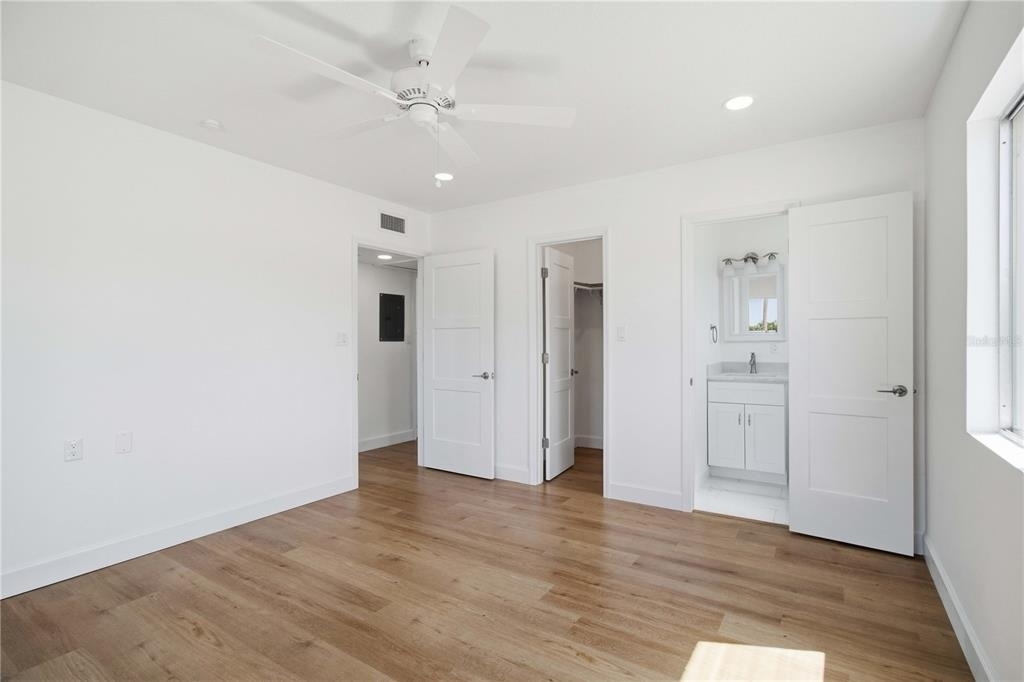765 John Ringling Boulevard - Photo 18