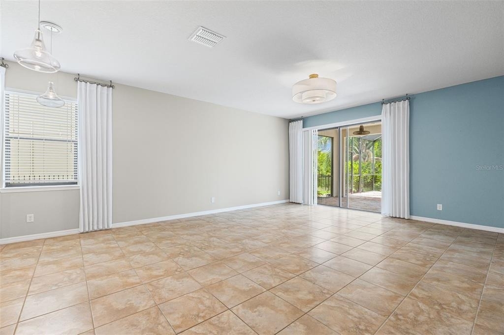 5524 107th Terrace E - Photo 7