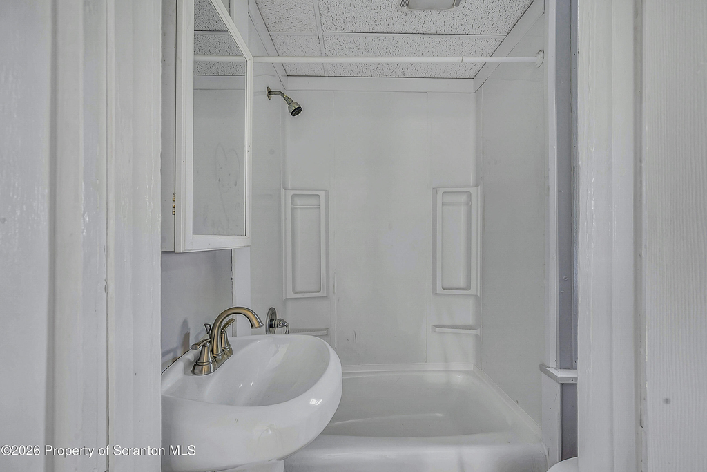310 Oak Street - Photo 13